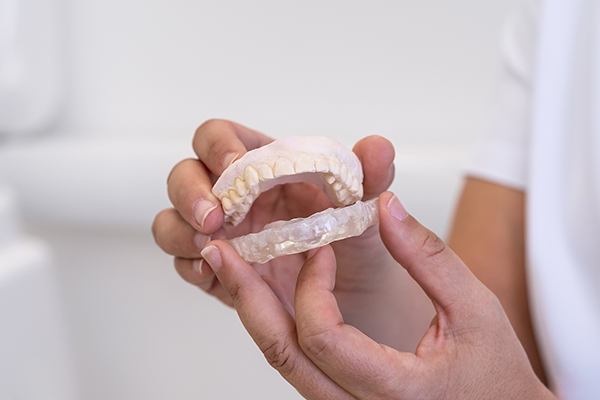 How Clear Aligners Straighten Teeth Without The Hassle Of Braces